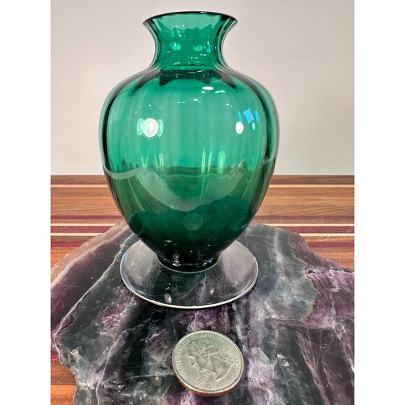 Baccarat Aquarelay Green Crystal Vase (8 OZ) - Picture 3 of 4